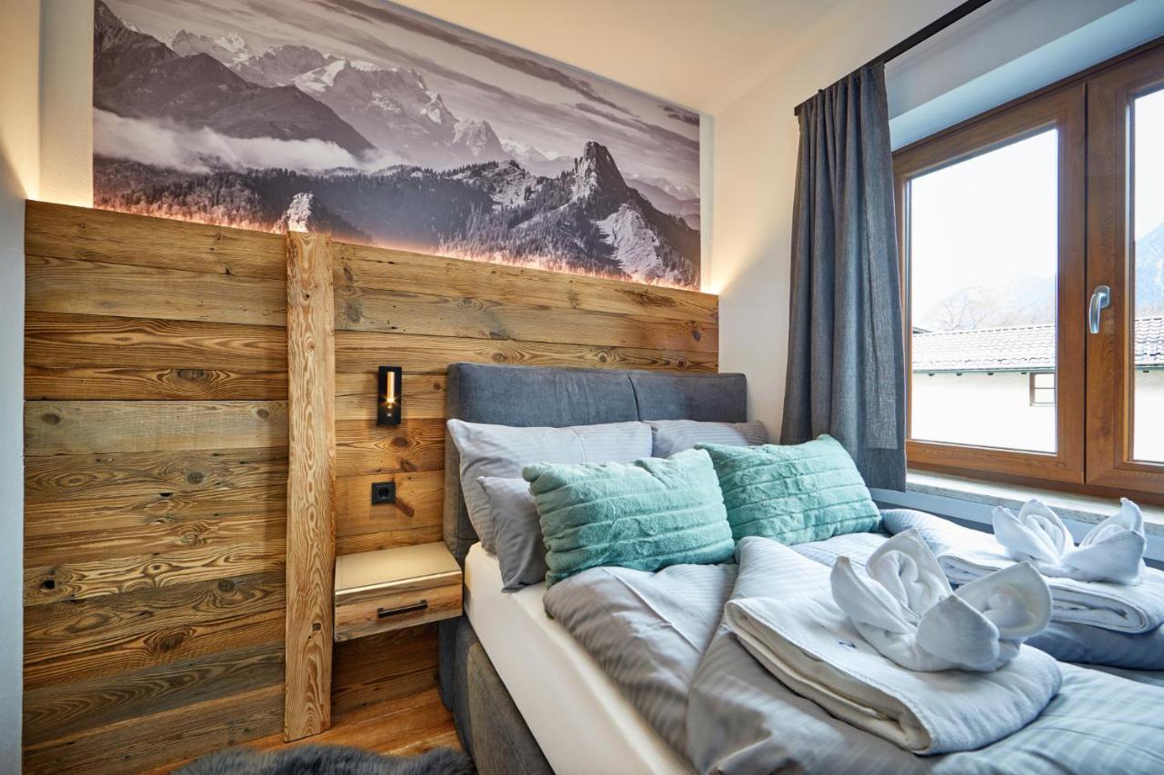 Alpis Ferienwohnung การ์มิช-พาร์เทนเคียร์เชน ภายนอก รูปภาพ